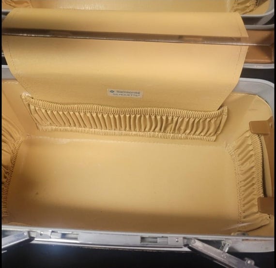 ONE OF A KIND Samsonite Train Case - image 4