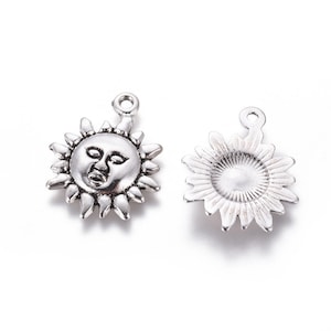 Metal Alloy Sun Charm set of 10 or 50 Antique Silver Tone Jewelry Supply, Tibetan Style Pendant, Summer, Celestial