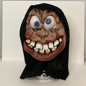 Paper Mache Wearable Movie Mask Scary Mask Button Eyes Halloween Costumes  Cosplay Handmade Mask -  Norway