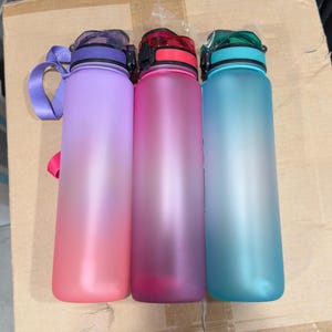 Blank  32oz Water Bottle, Straw & Fruit Strainer