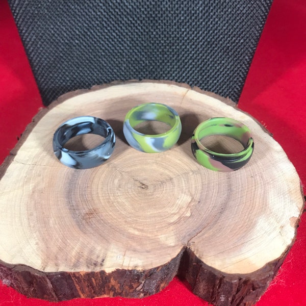 Silicone Wedding Bands in Camo set of three. NEW