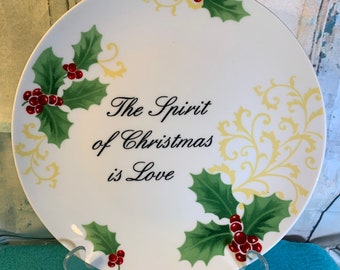 Kerstsaladebord: Kerstdecoratie met hulstbessen (20 cm)