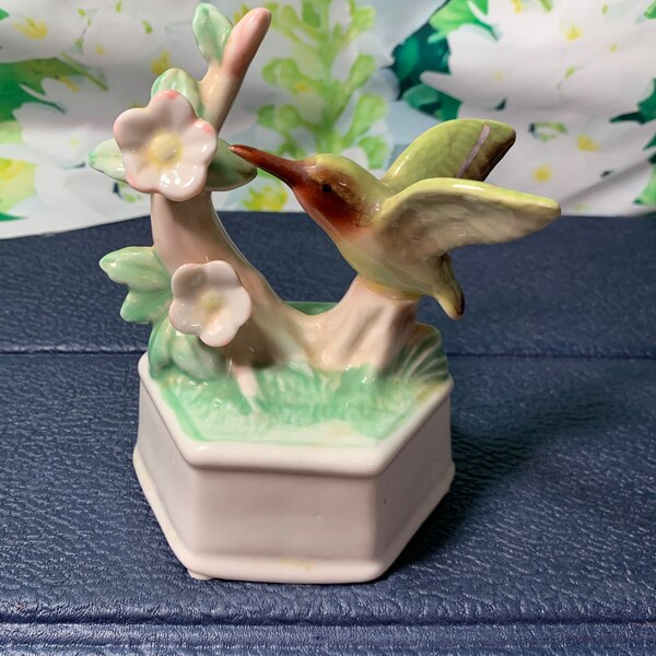 Hummingbird Music Box- Vintage Collectable Ceramic Hummingbird Music Box with Tune “Beautiful Dreamer” in Excellent Condition!