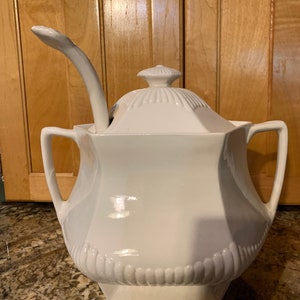 Echte Ironstone China Suppe Reis Pasta Servierterrine mit Deckel & Löffel Vintage Wm Adams and Sons England in exzellenten wie NEU ZUSTAND!
