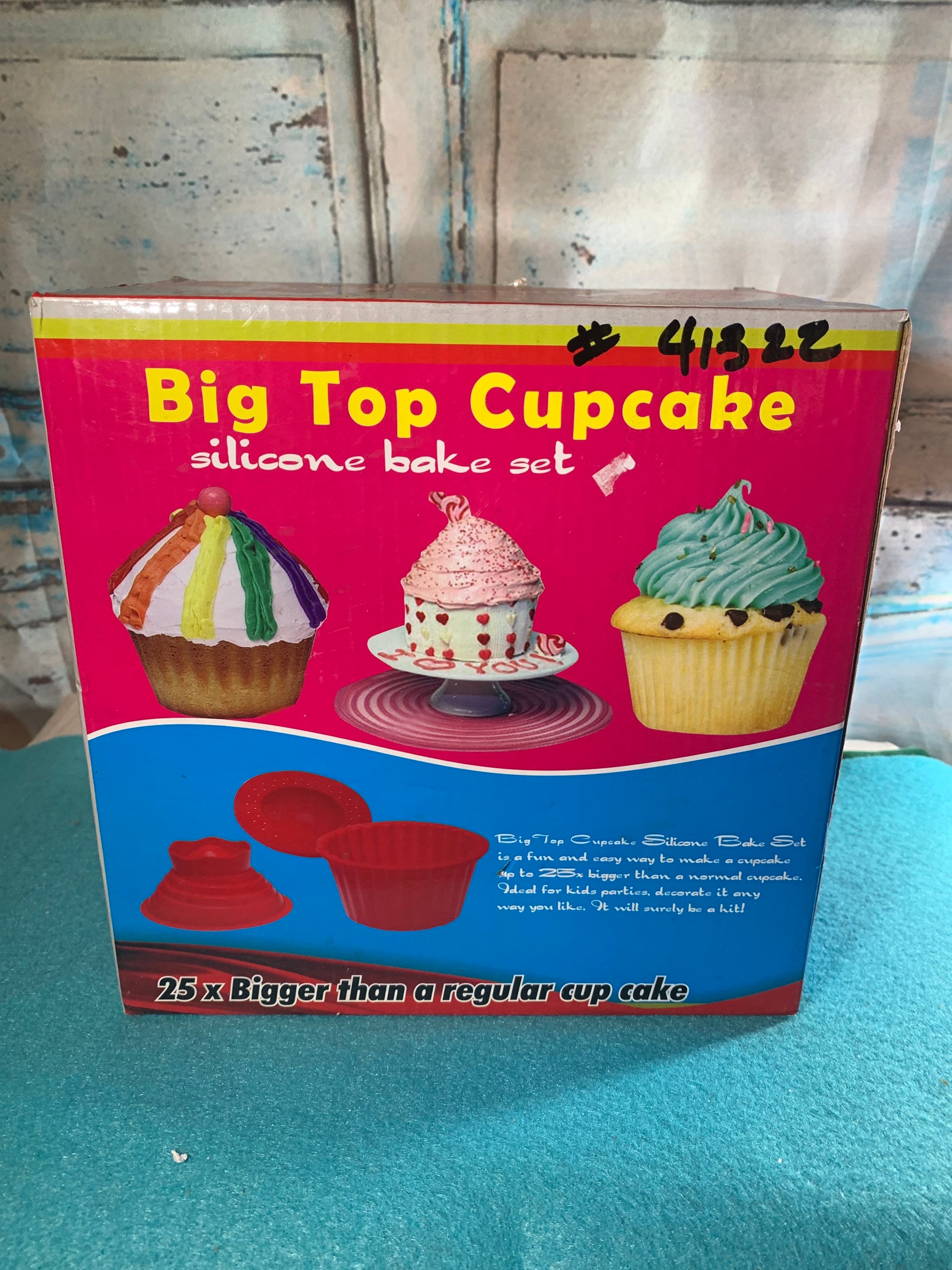 Kitchen, Big Top Cup Cake Silicone Bakeware