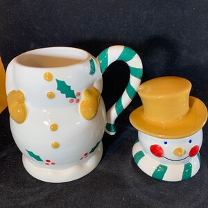 Vintage Christmas Snowman Mug with Lid: Holiday Decor image 5