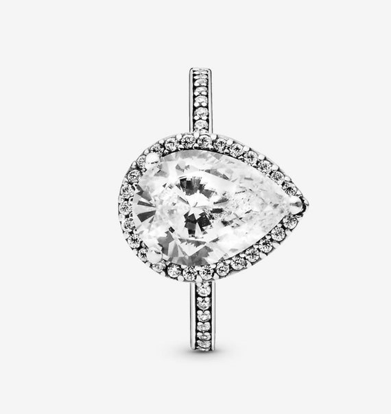 Pandora Sparkling Teardrop Halo Ring NEW With Cubic Zirconia Pandora Sparkling Teardrop Halo Ring NEW With Cubic Zirconia