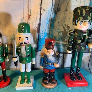 Holiday Nutcrackers Christmas Nutcrackers Your Choice!! Vintage Nutcrackers Holiday Decoration