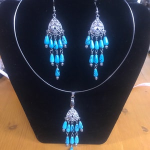 Faux Turquoise and Silver Necklace and Earring Set