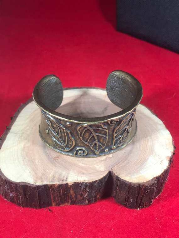 Solid Brass Cuff Bracelet: Leaf Design, Adjustable - image 1