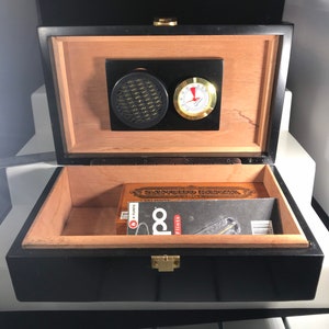 Don Salvatore Cigar Humidor w/Accessories