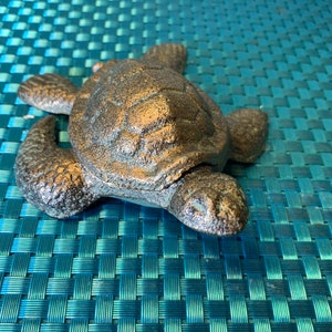 Adorable Turtle Decor/Trinket Box Vintage Metal Turtle Box