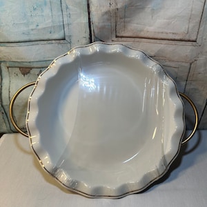 Quiche / Pie Dish with Serving Rack Unique Vintage Dish NEW in Original Box!