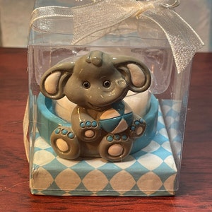 Elefant-Geschenk-Kerzen mit kleiner Karte NEU Junge Babyparty-Geschenke! Sets von 9,10 oder 12 Party Gastgeschenke.