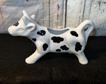 Jarra para crema con forma de vaca, jarra para crema con forma de vaca de Pier One
