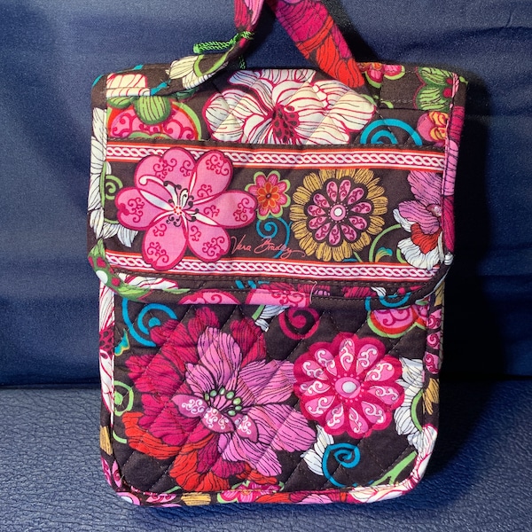 Vera Bradley Lunch Tote Bag- Floral Insulated Lunch or Travel Snack Bag NEW with Tags in Excellent Condition!