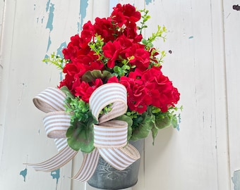 Summer Red Geranium Door Bucket Wreath for Front Door, Rustic Red Geranium Wreath, Red Geranium Boxwood Porch Arrangement, Hanging Basket