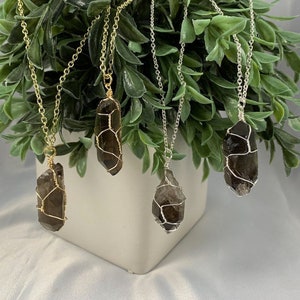 Smokey Quartz Crystal Necklace, Crystal Necklace, Smokey Quartz, Healing Crystal, Gifts for her,Necklaces under 30,Layering Necklace,Crystal