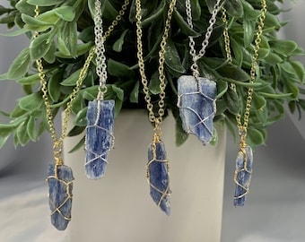 Blue Kyanite Blade Crystal Necklace, Layering Necklace, Blue Kyanite, Crystal Necklace, Crystal Jewelry, Kyanite, Gifts for her, Necklace
