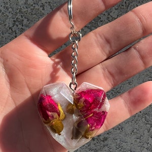 Rose Resin Keychain, Rose, Flower, Floral, Keychain, Handmade Gift, Floral Keychain, Accessories, Rose Bud, Gifts for Her, Girlfriend Gift