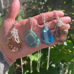 Agate Wire Wrapped Pendant Necklace, Agate, Crystal Necklace, Crystal Jewelry,Agate Slice,Handmade Jewelry,Silver Necklace,Layering Necklace