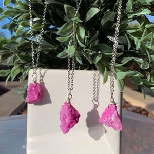 Pink Druzy Crystal Necklace, Druzy Crystal, Crystal Necklace, Gifts for her, Necklaces under 25, Pink Crystal, Layering Necklace, Dainty
