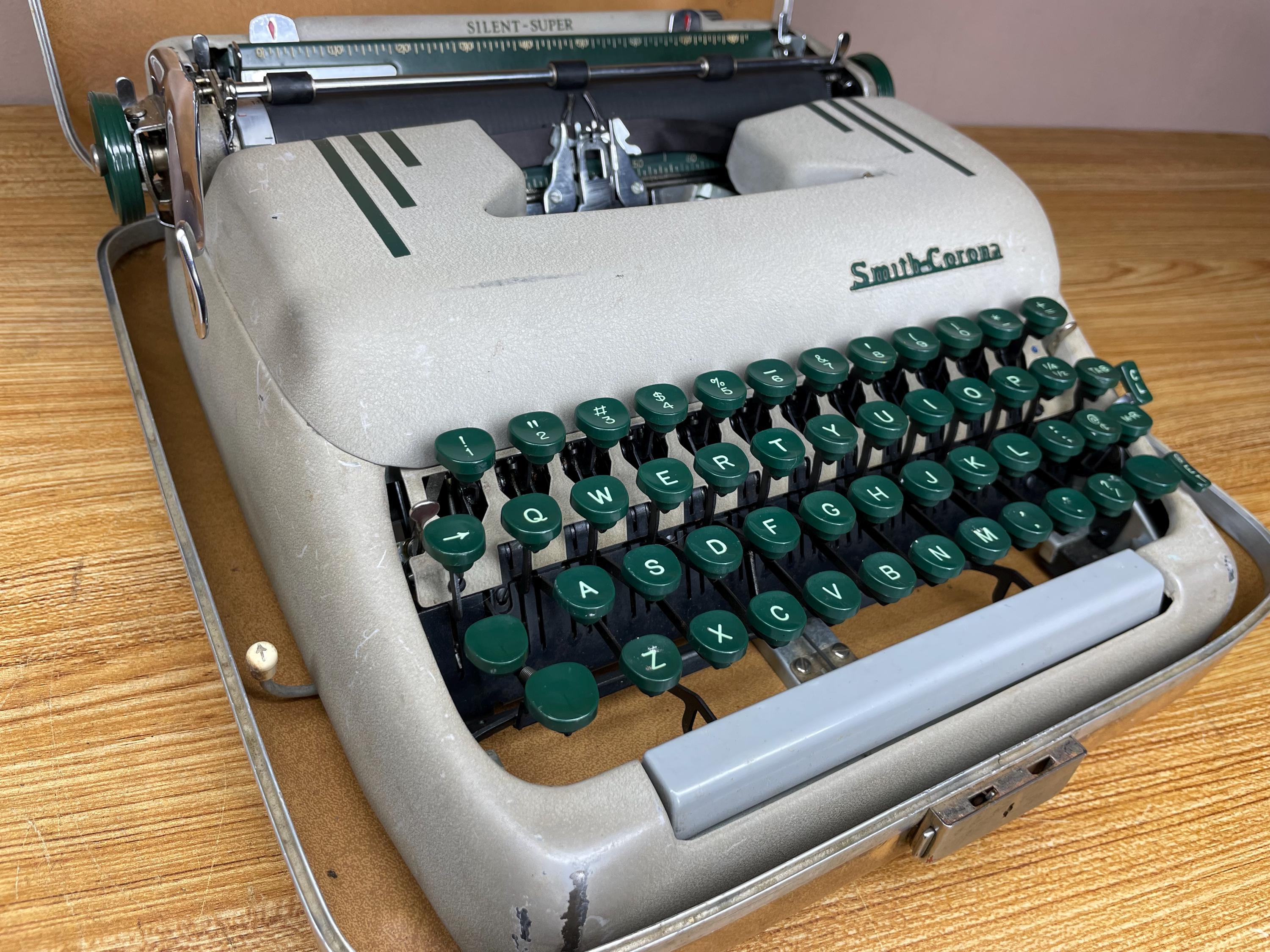Smith Corona Silent Typewriter - Etsy