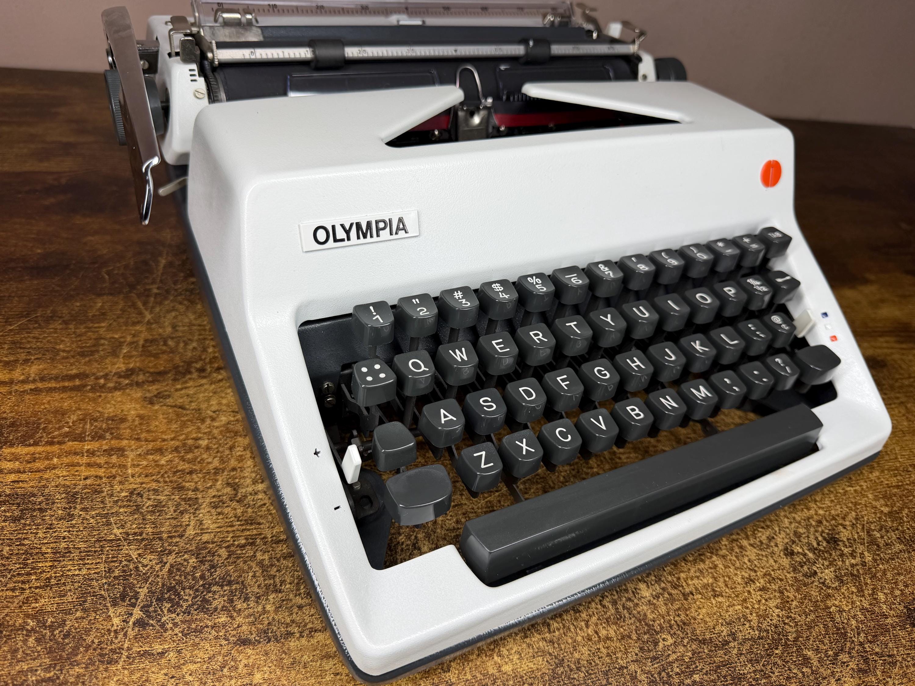 【昭和レトロ】HERMES 9 ヘルメス タイプライター パイヤール社 Hermes 9 Typewriter - Etsy