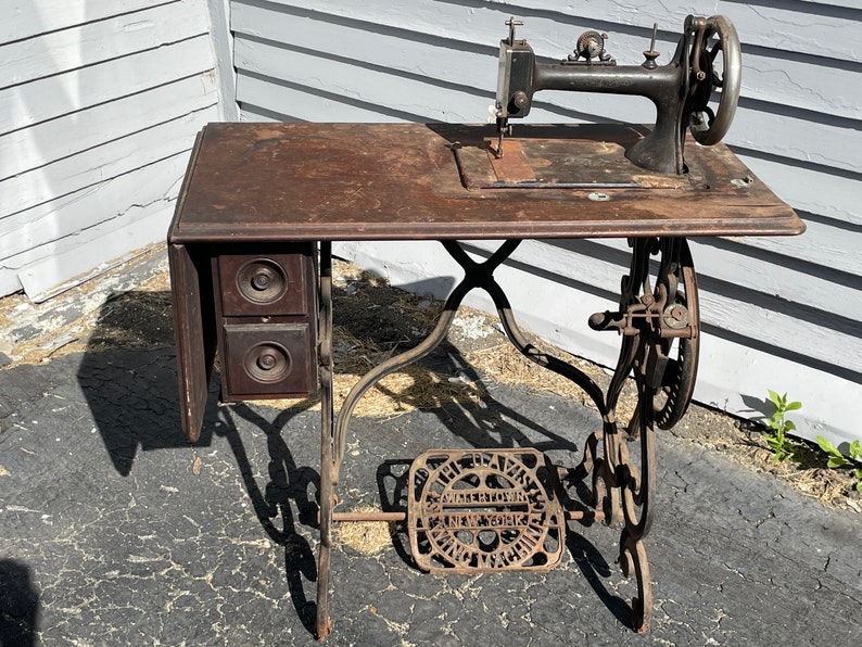 1877-1880 Rare Antique Davis Full Treadle Sewing Machine | Etsy