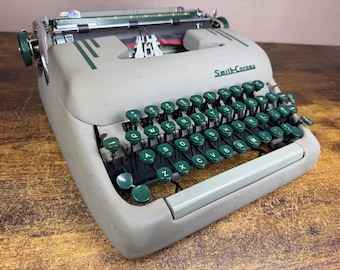 Nice! Serviced 1954 Smith-Corona Super Vintage Portable Typewriter