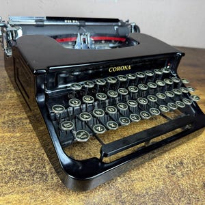 Beautiful! Serviced 1934 Corona Silent Glossy Black Flat Top Portable Typewriter