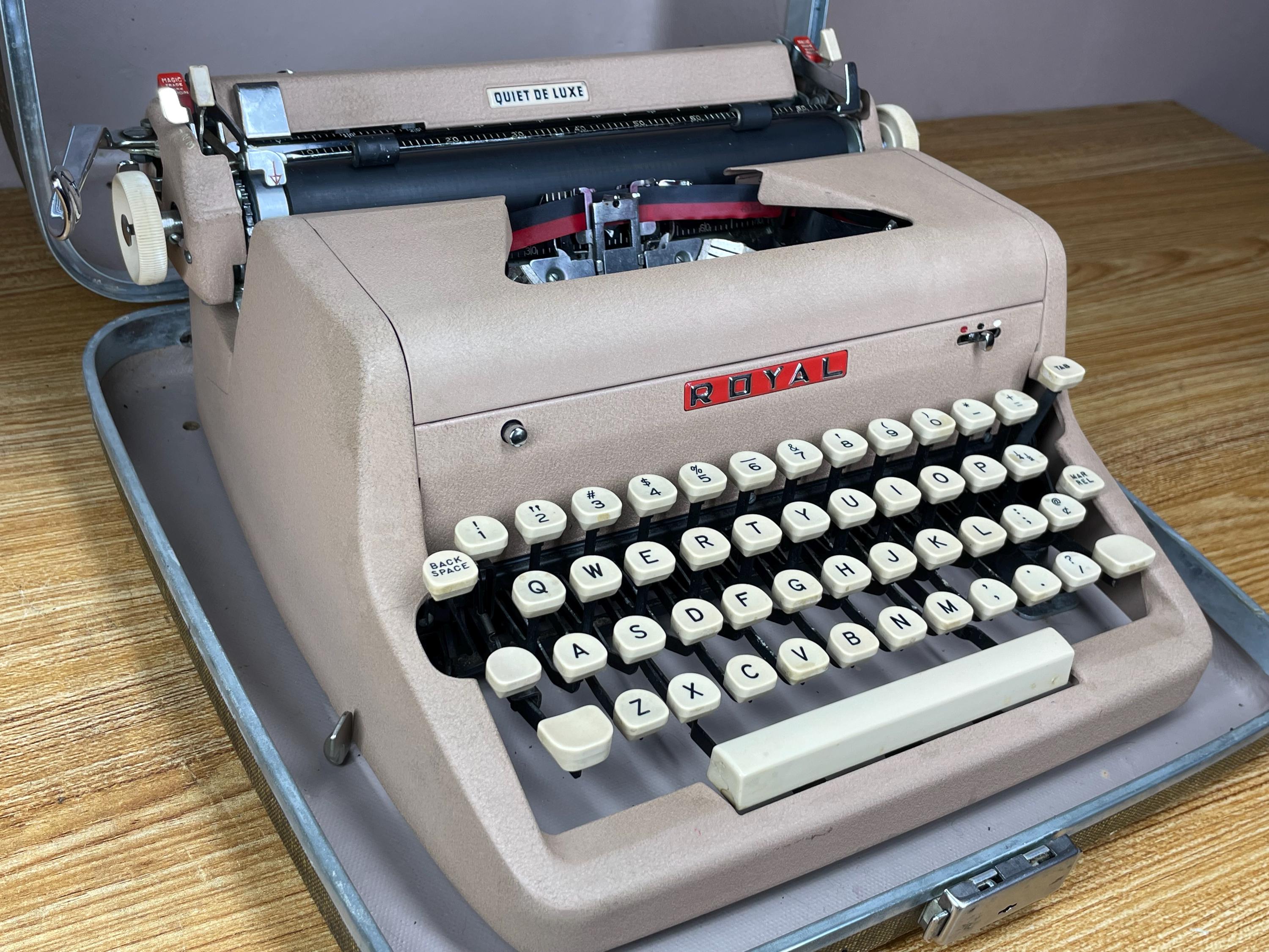 Royal Quiet De Luxe Typewriter - Etsy