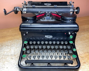 1938 Royal KHM Working Vintage Desktop Typewriter w New Ink