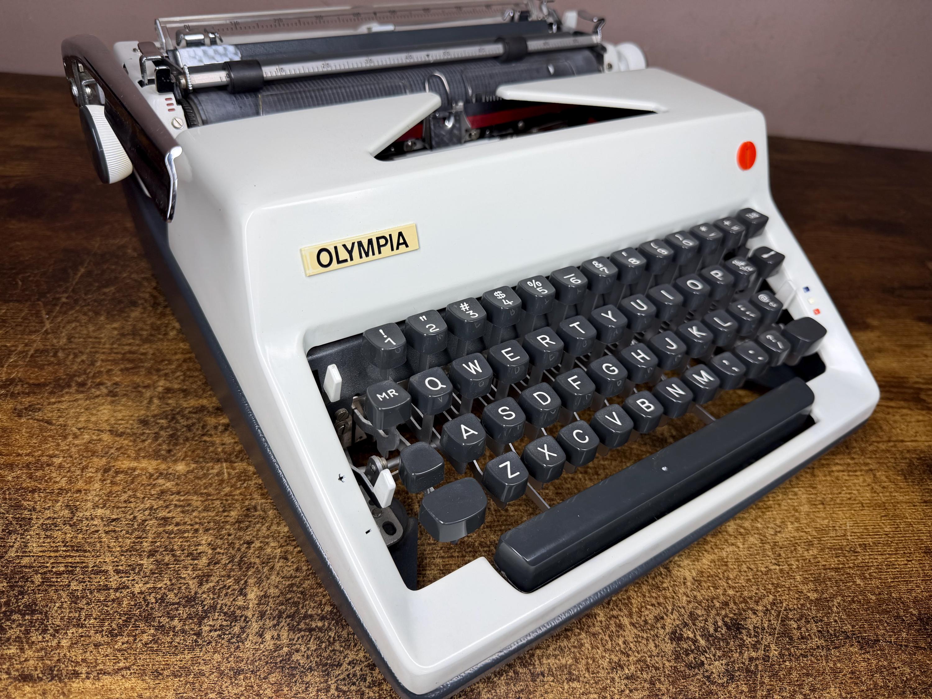 Olympia typewriter - Etsy 日本