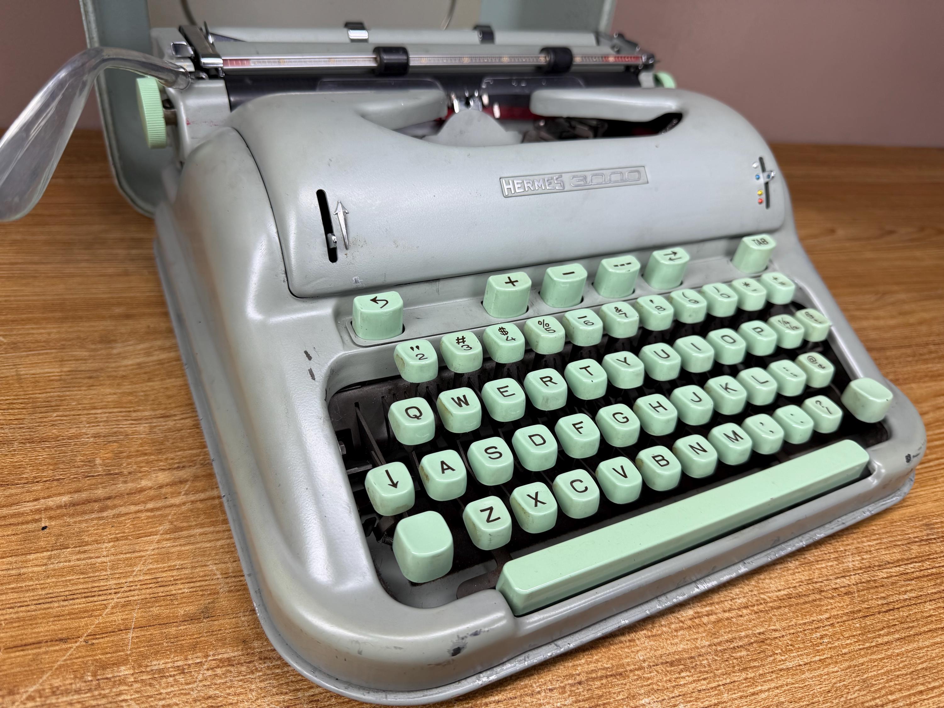 Hermes 3000 Typewriter - Etsy