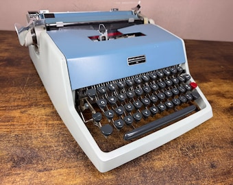 olivetti LETTERA25 タイプライター OLIVETTI Lettera 25 タイプライター インクリボン交換済み – zakka