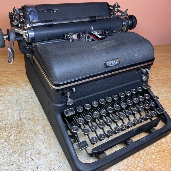 Machine à écrire de bureau vintage Royal KMM de 1937 avec encre neuve