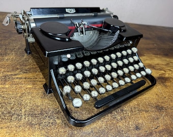 Beautiful! Serviced 1935 Royal O Model Gull Wing Glossy Black Typewriter