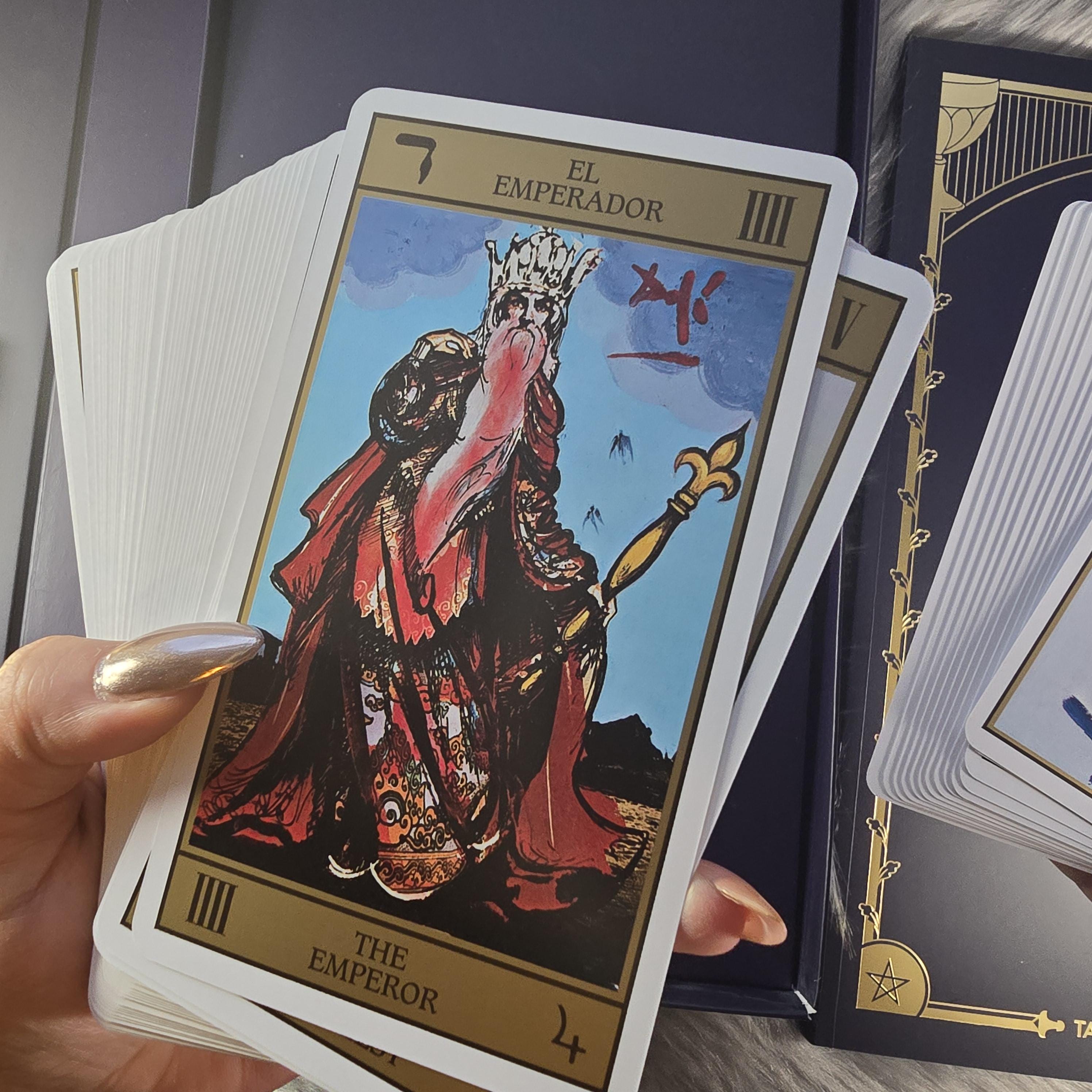ダリタロット　TASCHEN Dali Tarot Taschen 78 cards Tarot Card Deck with Companion