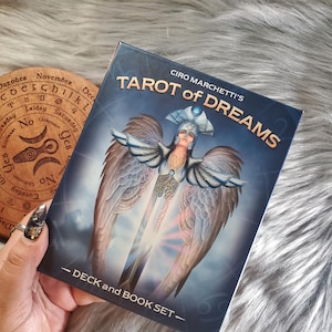 Tarot of Dreams van Ciro Marchetti, tarotdeck van 78 kaarten met bijbehorende gids en doos - GEBRUIKT
