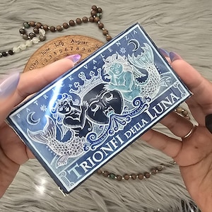 Trionfi Della Luna - Azul de Patrick Valenza, baralho de tarô com 115 cartas, caixa original, sem guia - USADO