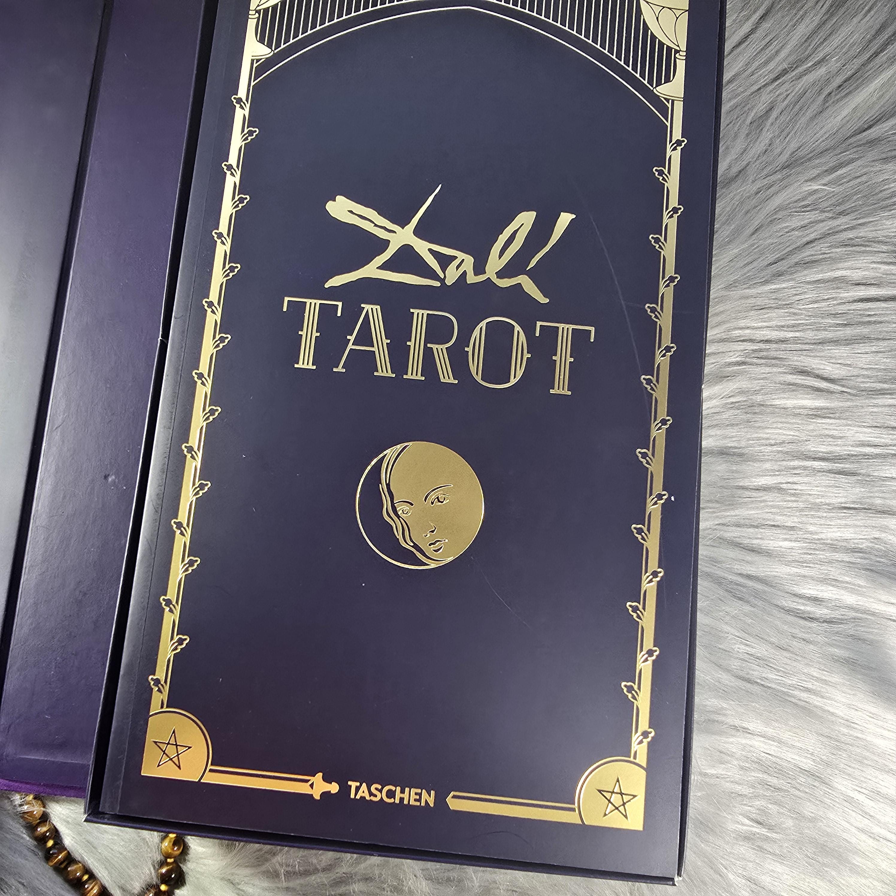 ダリタロット　TASCHEN Dalí. Tarot. TASCHEN Books