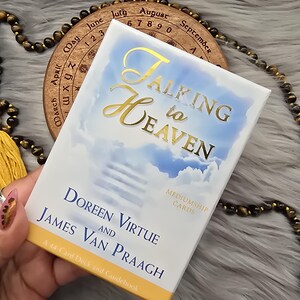 Cartões de mediunidade Talking to Heaven por Doreen Virtue e James Van Praagh, baralho de 44 cartas com guia complementar e caixa original - USADO