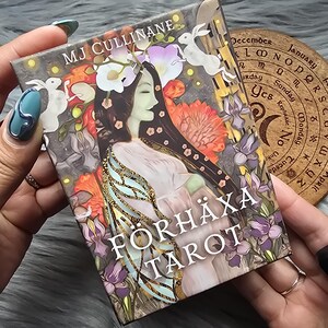 Forhaxa Tarot Matte de MJ Cullinane, baralho de tarô de 78 cartas com guia e caixa - USADO