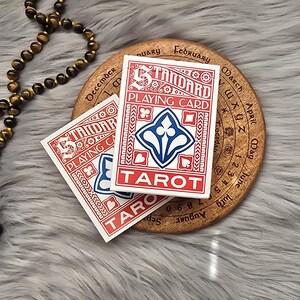 Tarot Estándar, baraja de 78 cartas con estuche y bolsa originales - USADO