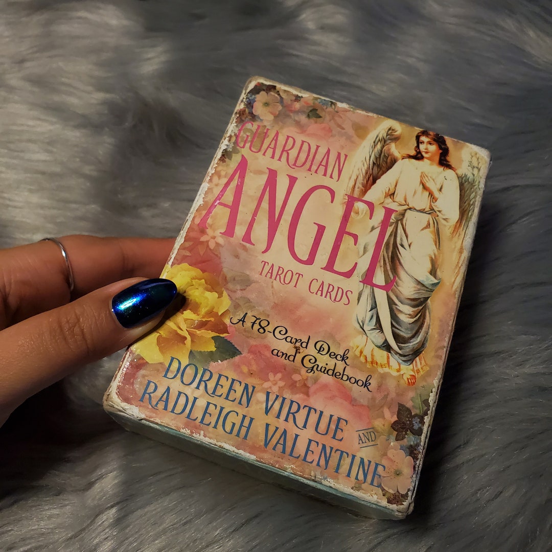 Guardian Angel Tarot Cards by Doreen Virtue and Radleigh Valentine, 78