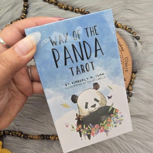 Tarocchi della Via del Panda di Kimberly M. Tsan, mazzo di tarocchi da 79 carte con scatola originale - Nuovo