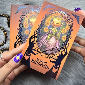 78 Tarot Halloween de Trish Sullivan, baraja de tarot de 79 cartas con guía complementaria y caja - USADA
