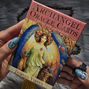 Erzengel Orakel Karten von Doreen Virtue, 45 Karten Set mit dazugehörigem Ratgeber und Original Box - GEBRAUCHT