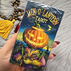 Tarot Jack-O'-Lantern de Giuliano Costa, baraja de tarot de 78 cartas con guía complementaria y caja - Nuevo